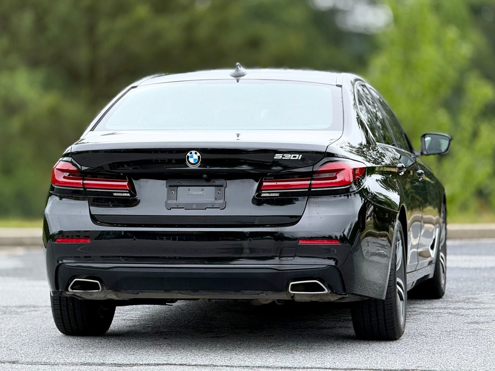 Used 2022 BMW 530i w/ M Sport Package RWD image 7