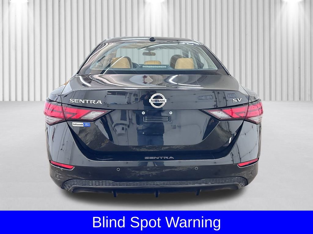 Used 2022 Nissan Sentra SV w/ SV Premium Package image 9