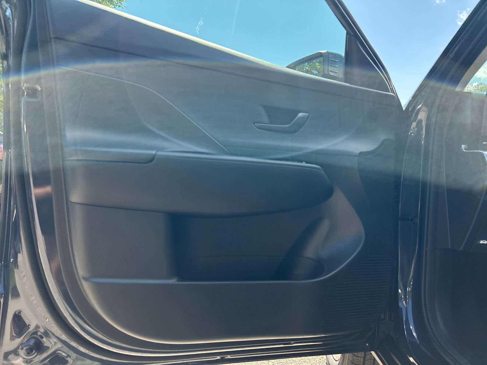 New 2027 Hyundai Kona SE AWD/4WD image 12