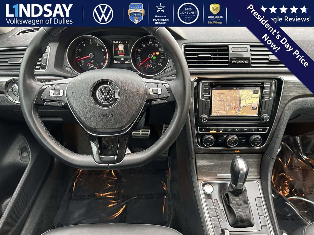 Used 2018 Volkswagen Passat 2.0T SEL Premium image 5