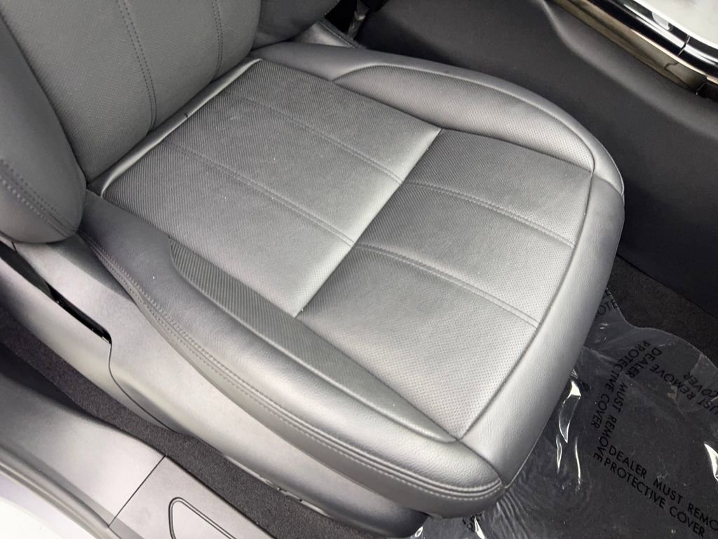 Used 2025 Land Rover Range Rover Evoque S image 46