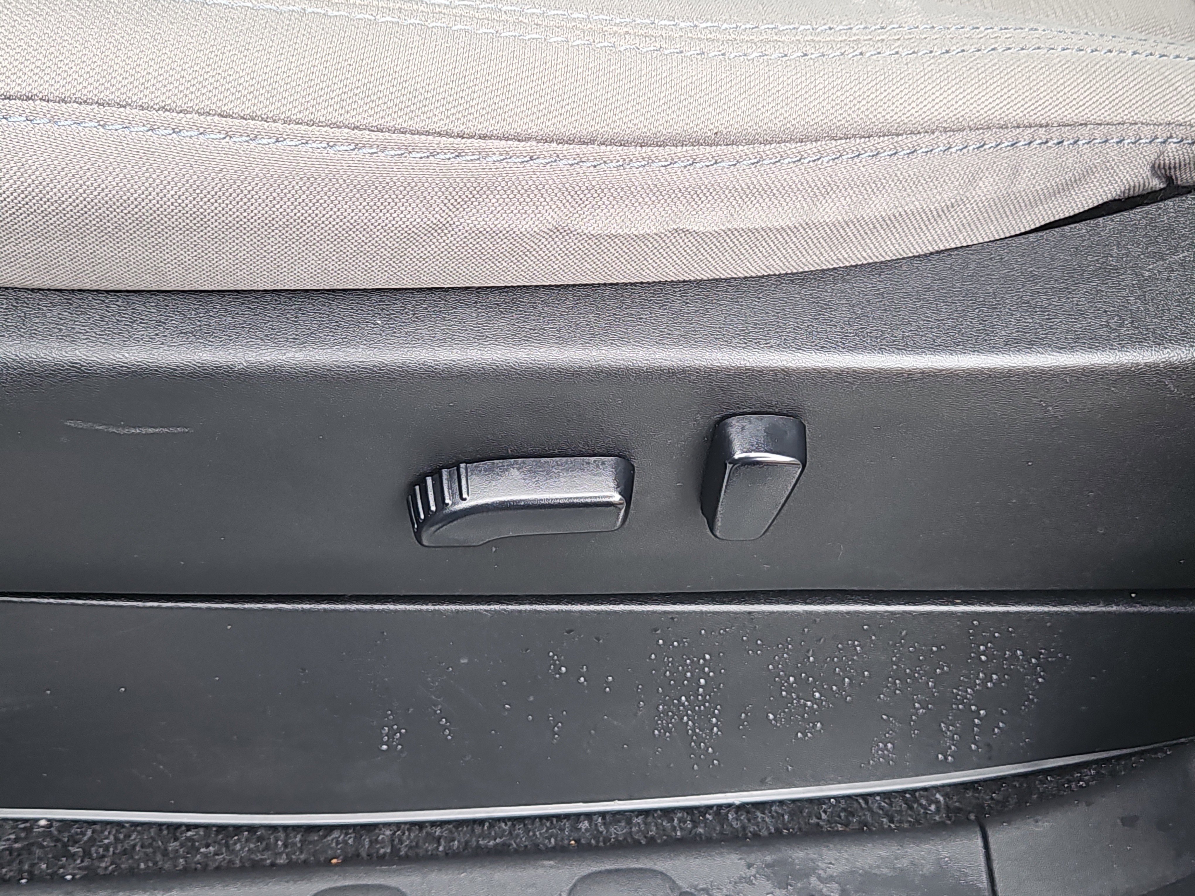 Used 2022 Nissan Frontier SV w/ Technology Package image 10