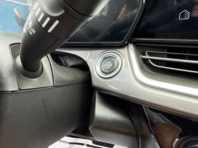 Used 2025 Chevrolet Trax ACTIV w/ Sunroof Package FWD image 19