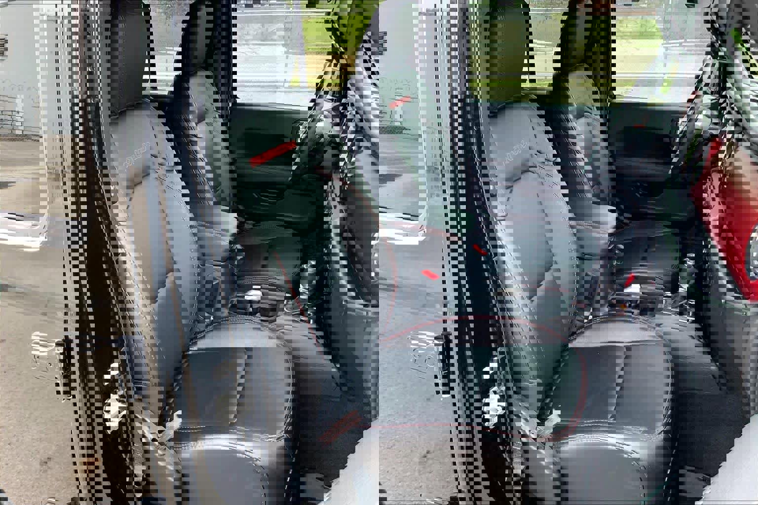 Used 2020 Jeep Wrangler Unlimited Rubicon AWD/4WD image 9