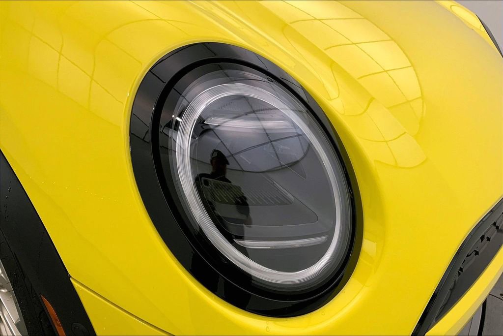 Certified 2025 MINI Cooper S image 27