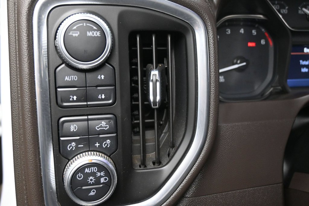 Used 2020 GMC Sierra 1500 SLT w/ SLT Premium Plus Package AWD/4WD image 11