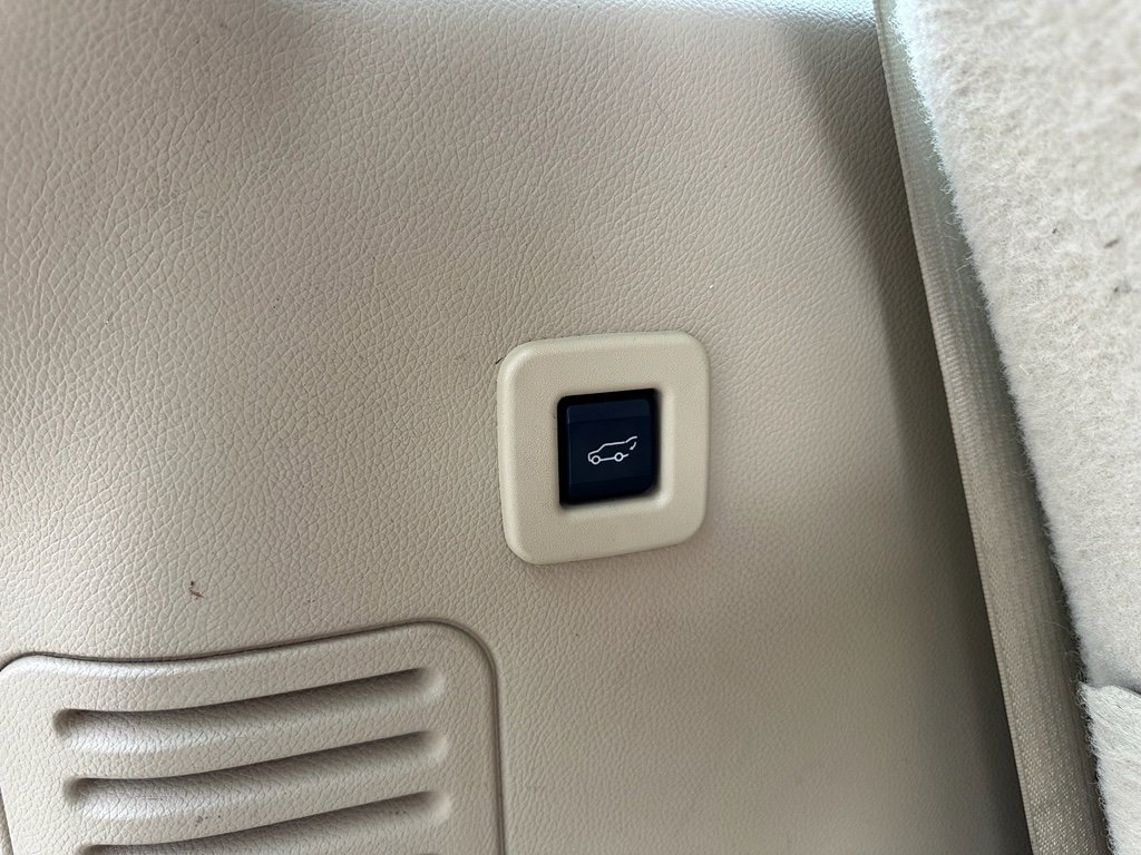 Used 2017 Ford Expedition Limited image 31