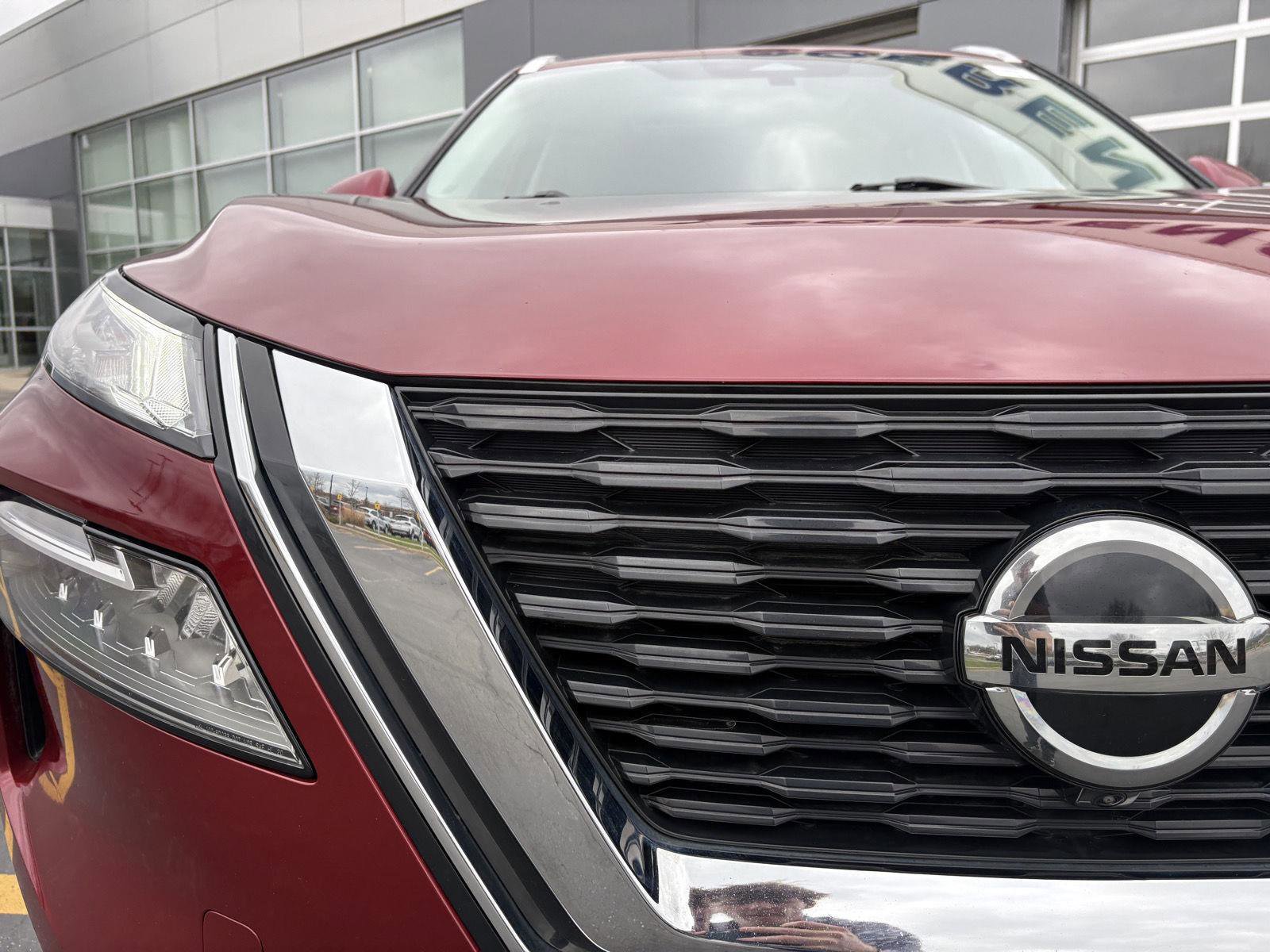 Used 2021 Nissan Rogue SV image 24