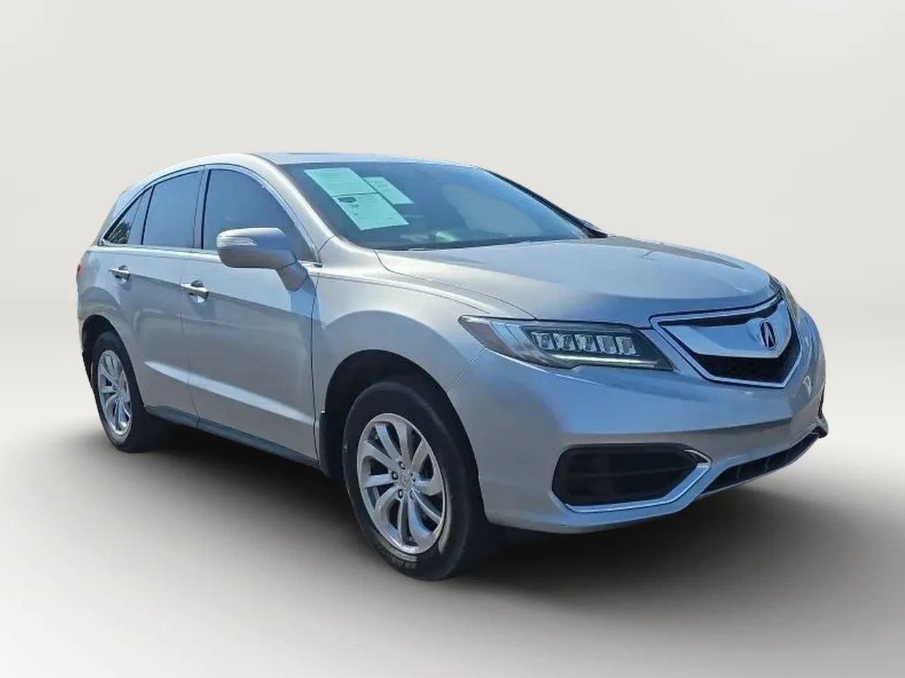 Used 2018 Acura RDX w/ Tech & AcuraWatch Plus Pack AWD/4WD image 3