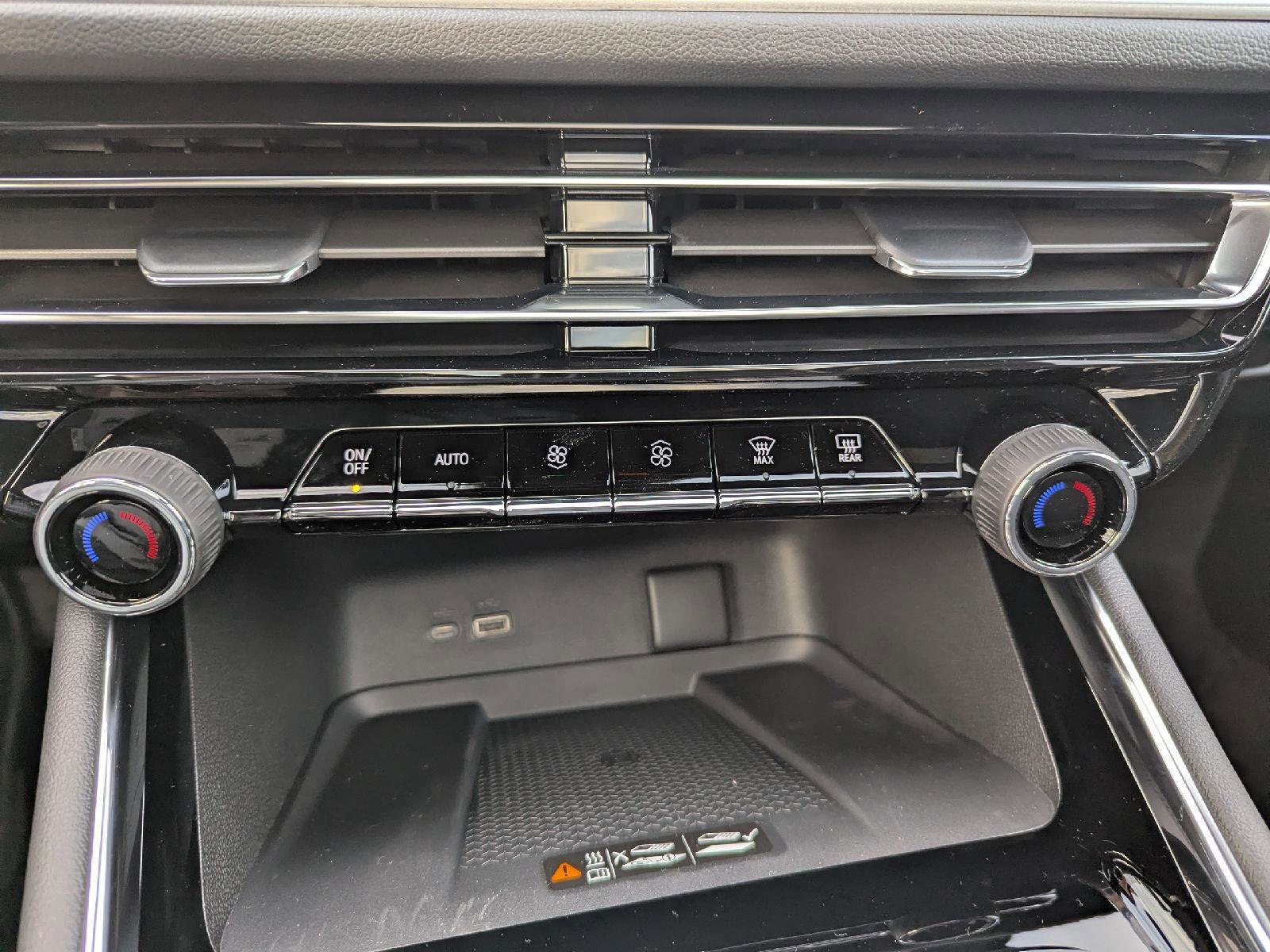 New 2026 Chevrolet Traverse LT image 25