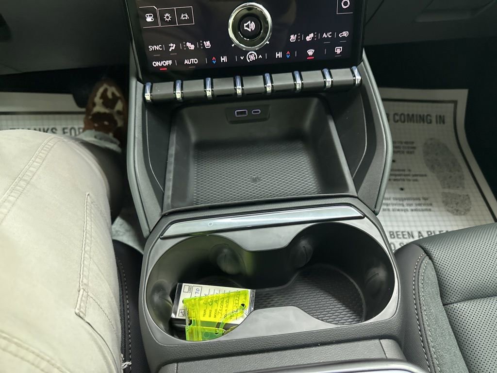 New 2026 GMC Terrain AT4 w/ Convenience Package III AWD/4WD image 40