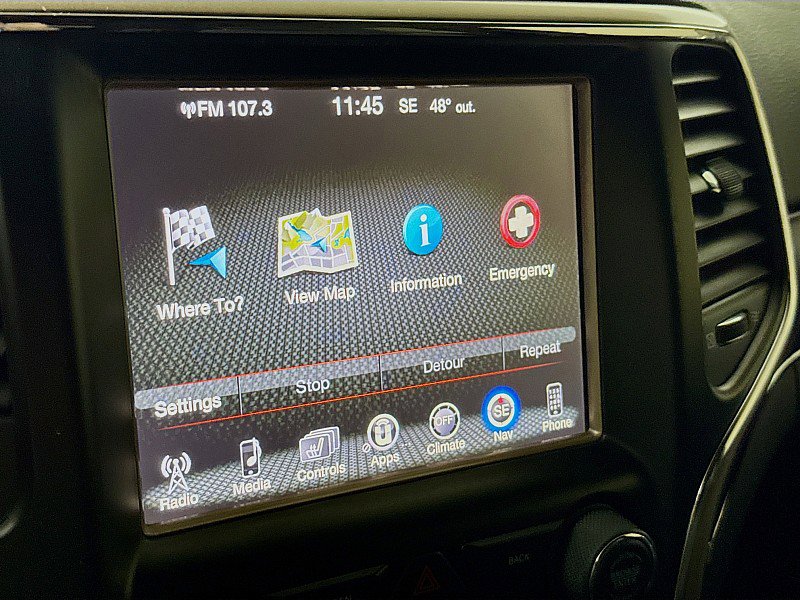 Used 2015 Jeep Grand Cherokee Limited AWD/4WD image 15