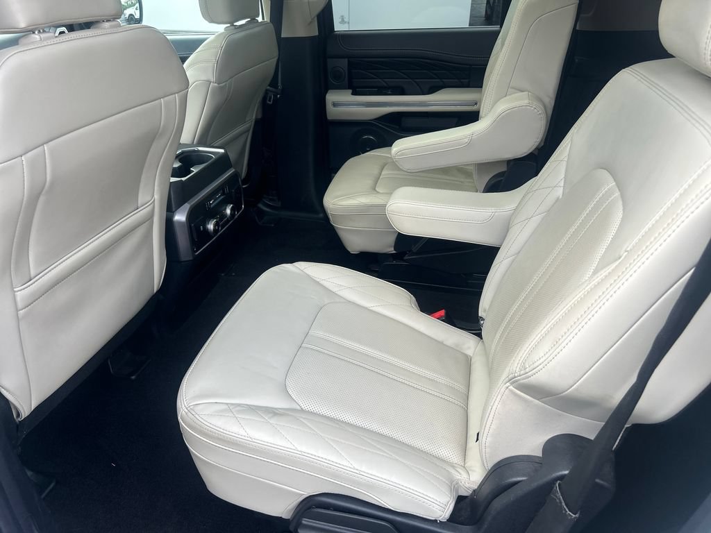 Used 2020 Ford Expedition Platinum AWD/4WD image 30