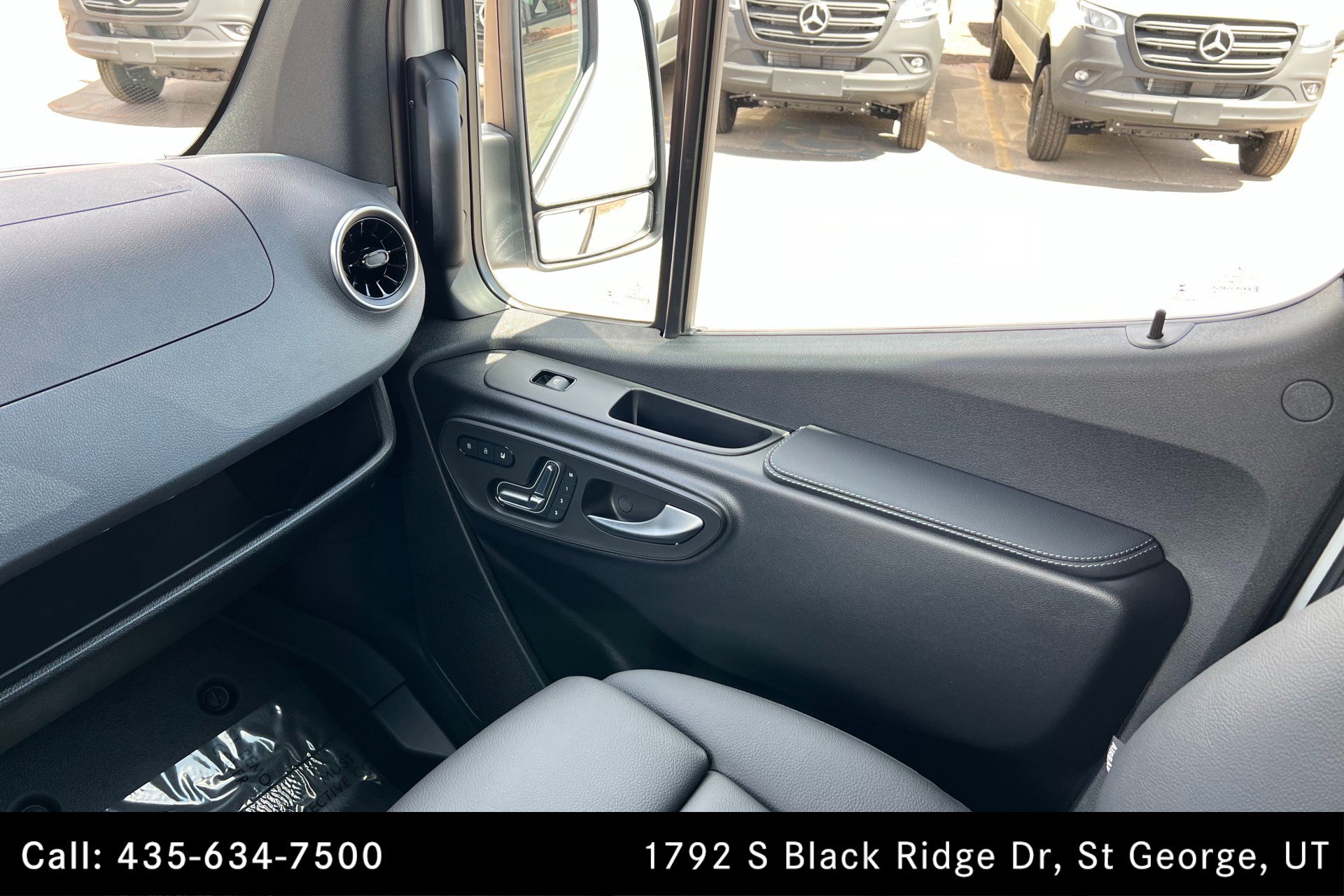 Used 2025 Mercedes-Benz Sprinter 3500 image 10