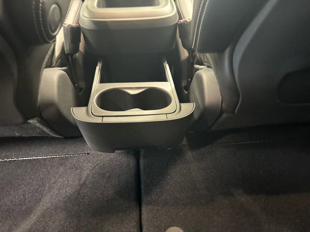 New 2026 Chrysler Pacifica Select image 18