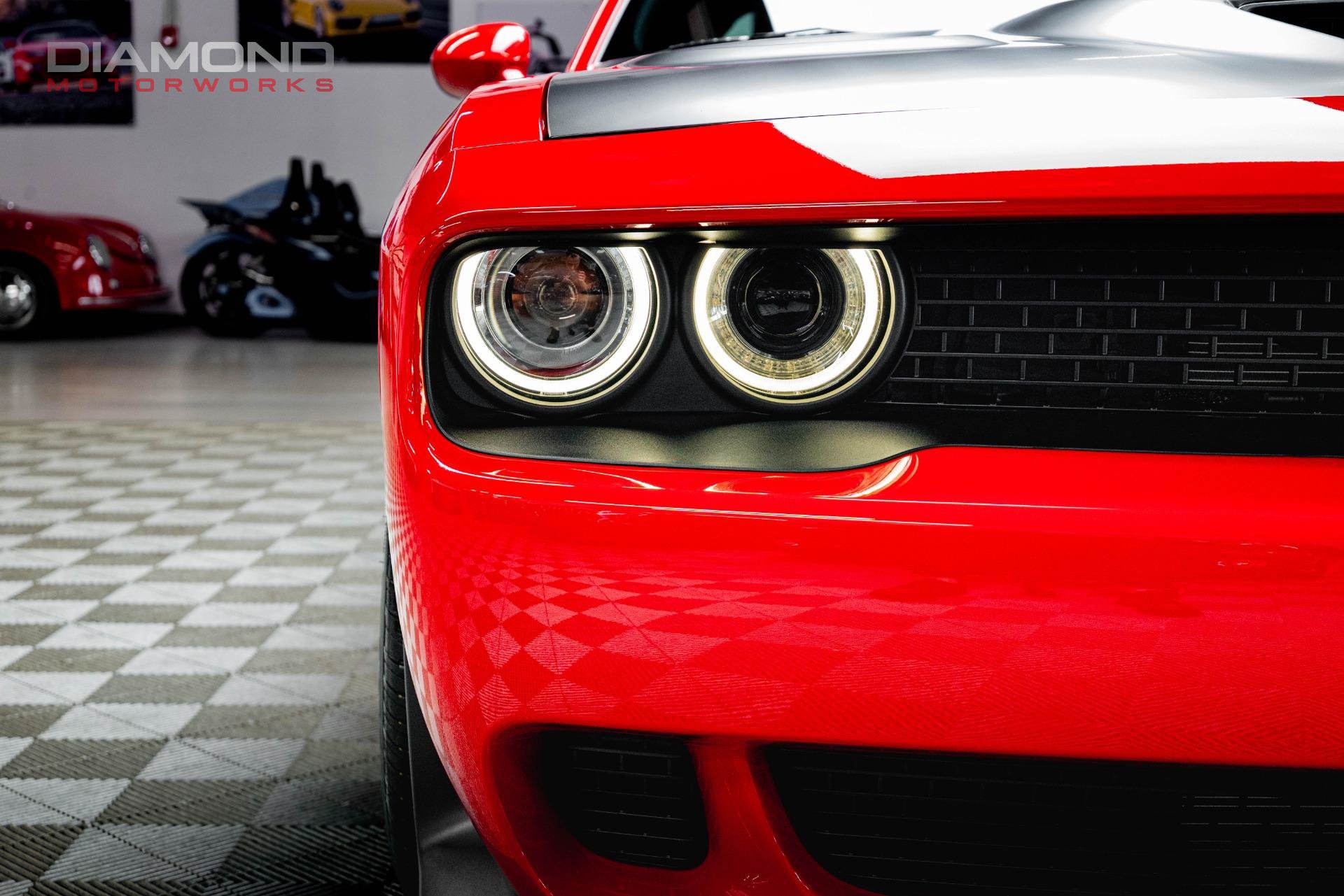 Used 2015 Dodge Challenger SRT Hellcat RWD image 47