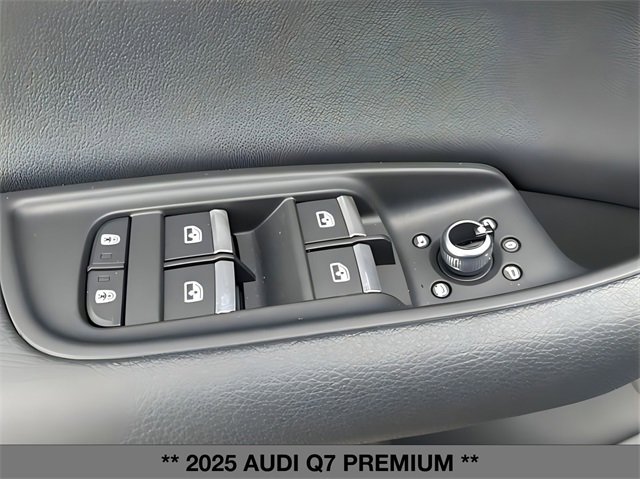 New 2025 Audi Q7 3.0T Premium image 14