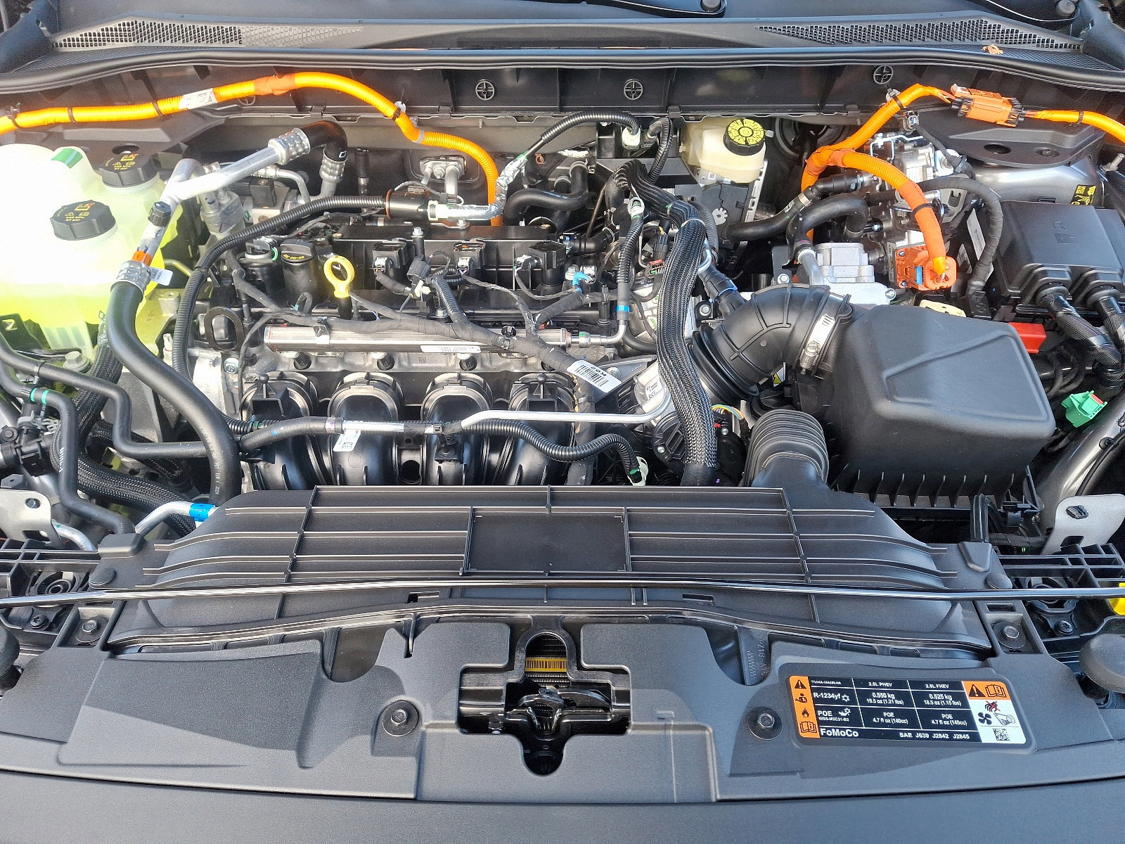 New 2025 Ford Escape Plug-in Hybrid w/ Class II Trailer Tow Package image 19