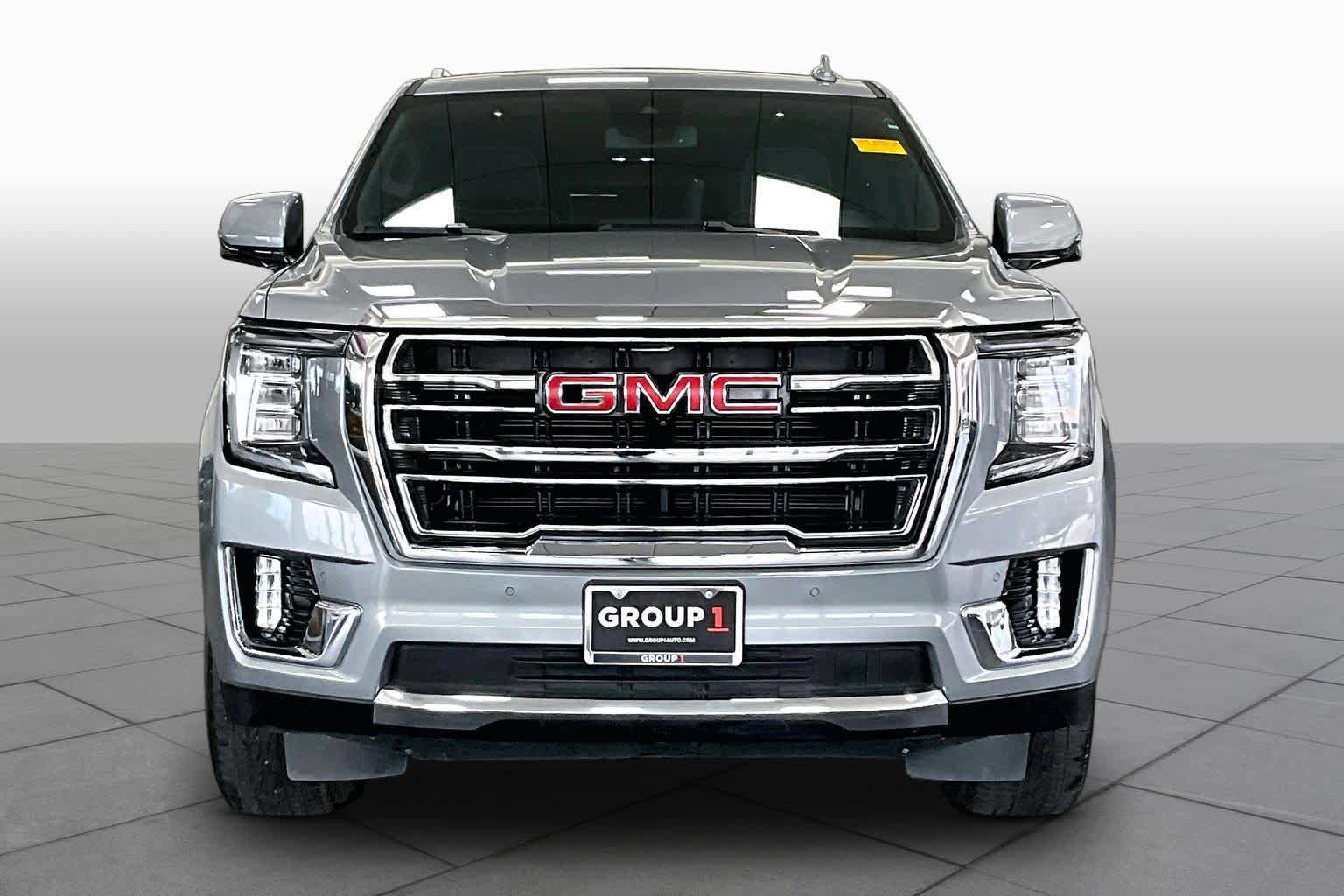 Used 2023 GMC Yukon SLT w/ SLT Premium Package RWD image 4
