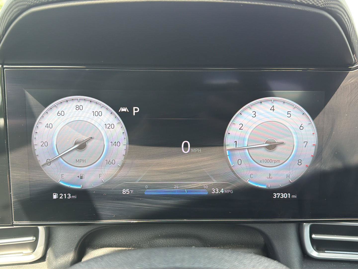 Used 2022 Hyundai Elantra Limited FWD image 3