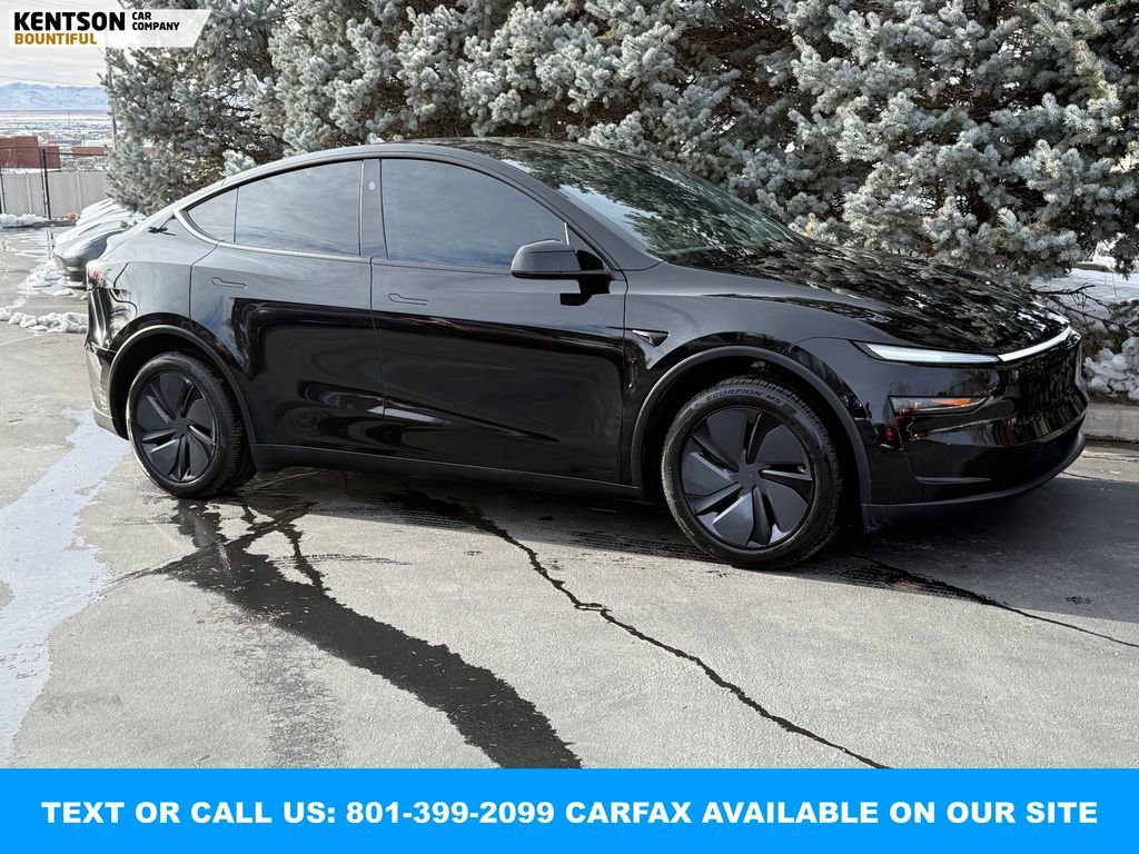 Used 2026 Tesla Model Y AWD image 12