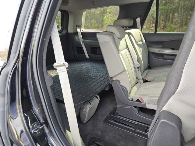Used 2019 Ford Expedition XLT w/ Cargo Package image 32