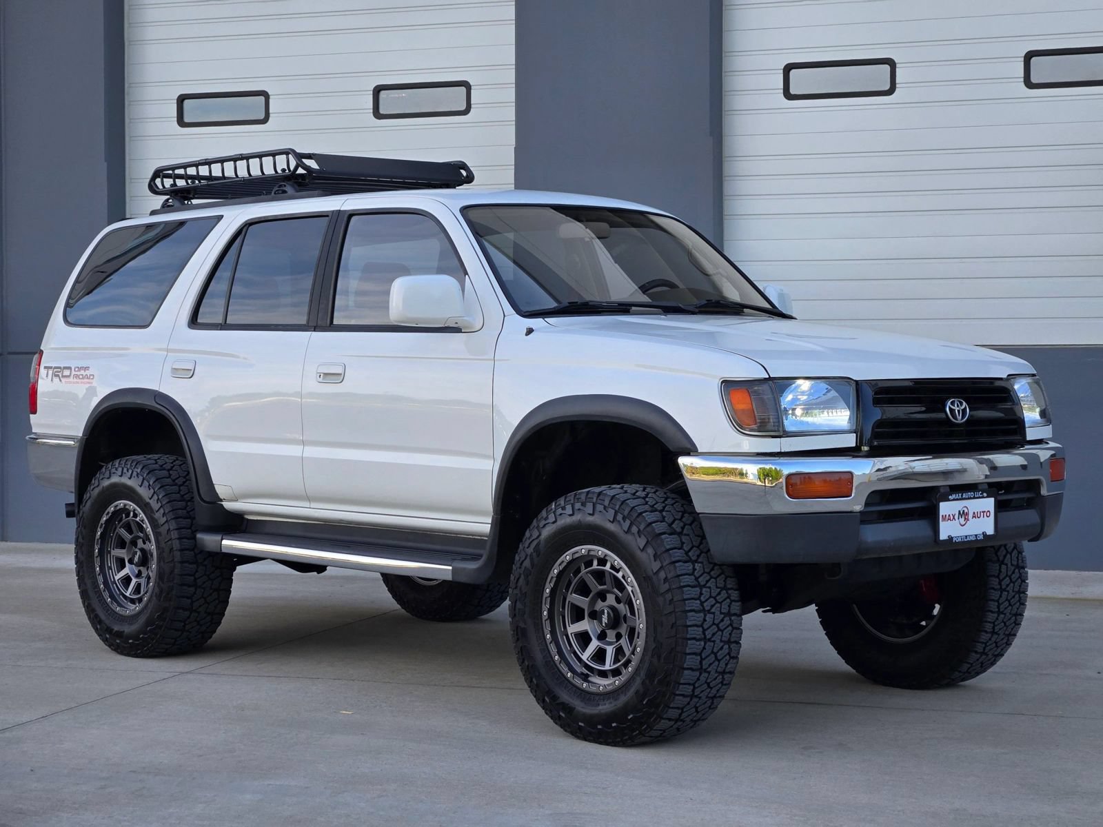 Used 1998 Toyota 4Runner SR5 AWD/4WD image 1