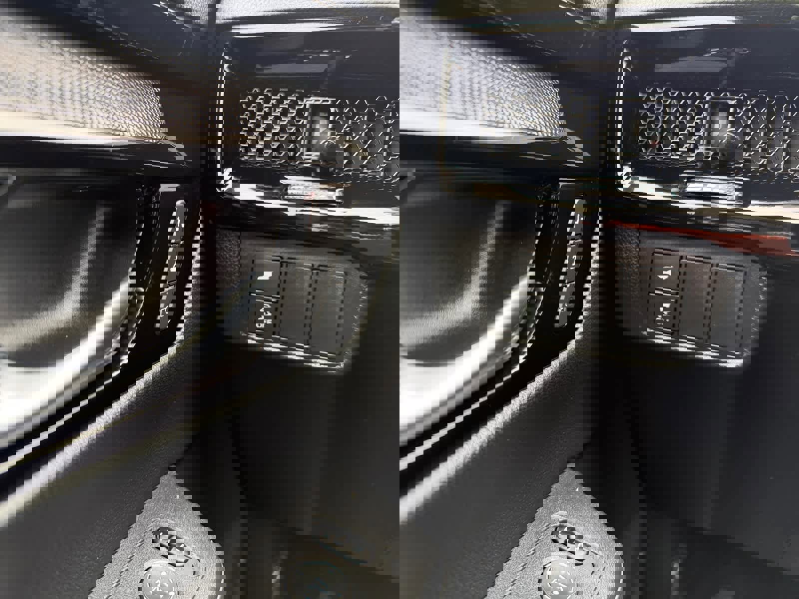 Used 2025 Honda CR-V Sport Touring image 27