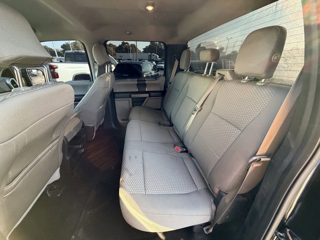 Used 2015 Ford F150 XLT image 18