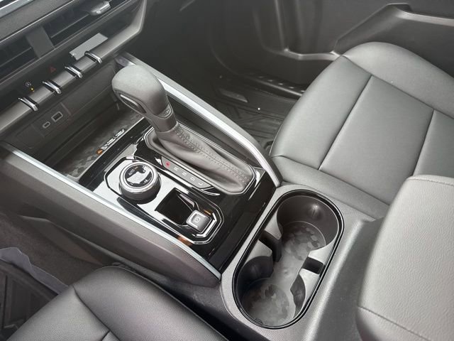 New 2026 Chevrolet Colorado Trail Boss w/ Off-Road Front Bumper Package image 28