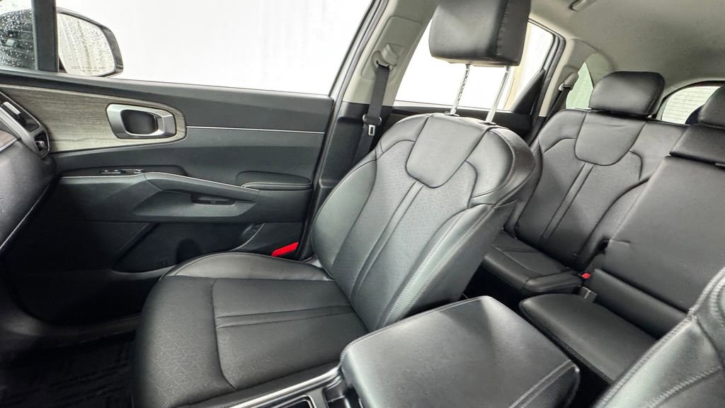 Used 2022 Kia Sorento S AWD/4WD image 13
