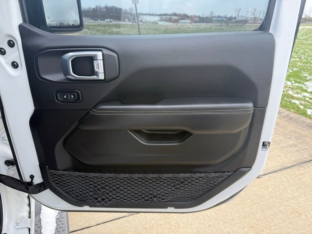 Used 2021 Jeep Wrangler Unlimited Sahara w/ Cold Weather Group image 22