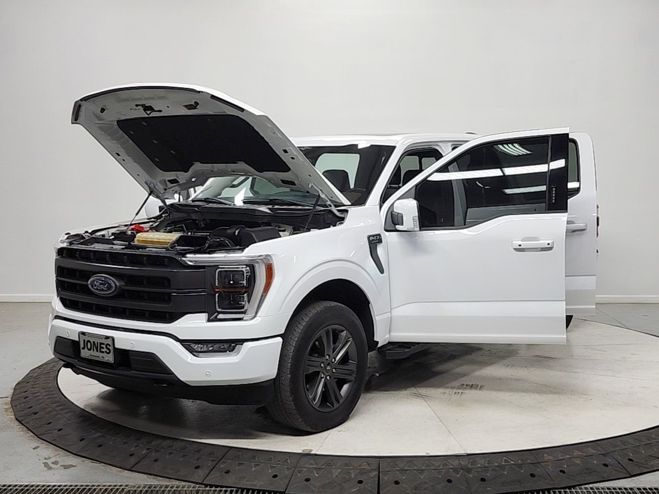Used 2023 Ford F150 Lariat w/ Equipment Group 502A High AWD/4WD image 11