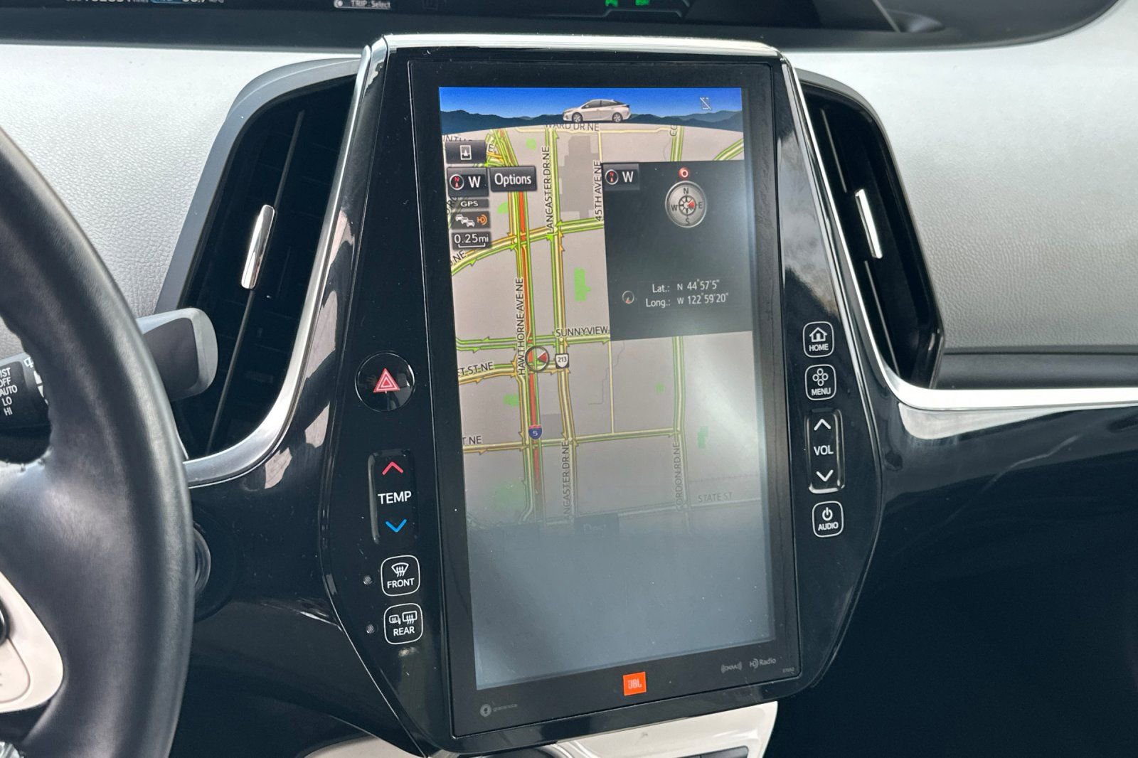 Used 2019 Toyota Prius Prime Advanced FWD image 18