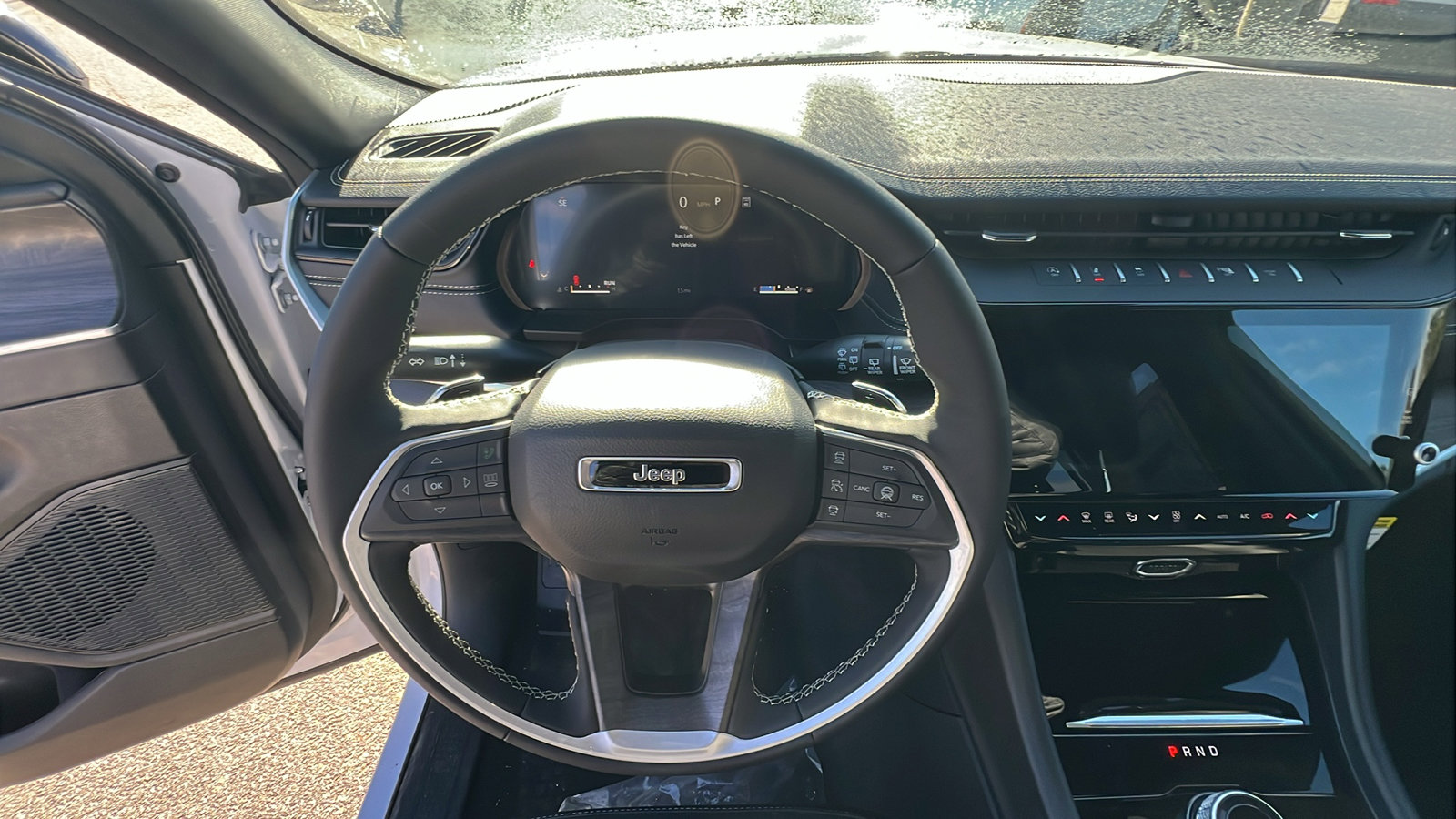 New 2026 Jeep Grand Cherokee Altitude image 22