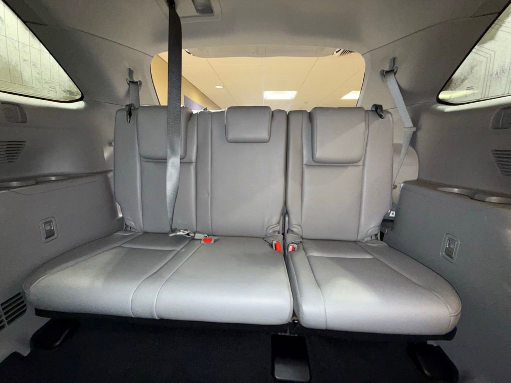 Used 2019 Toyota Highlander XLE image 23