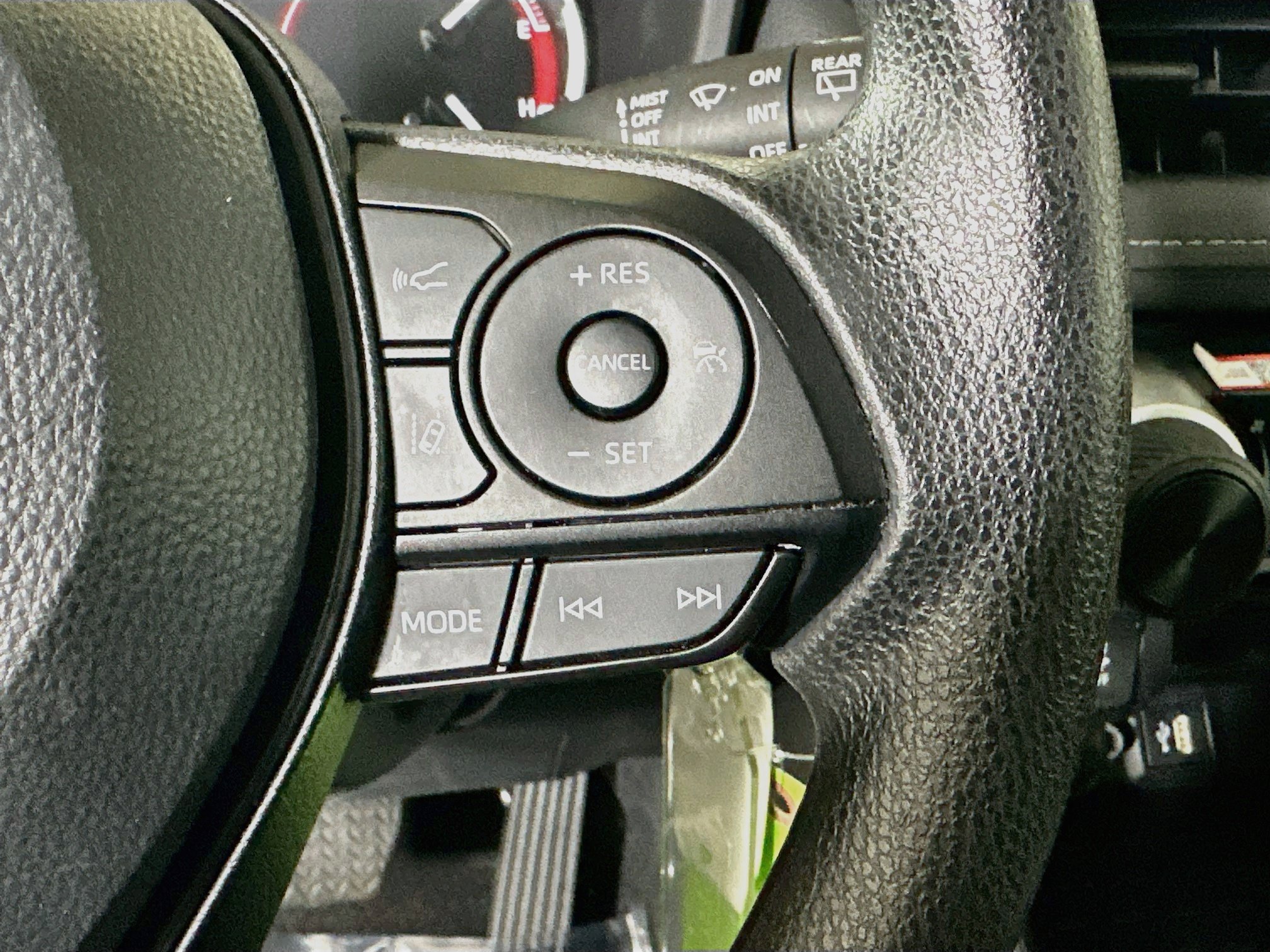 Certified 2025 Toyota RAV4 LE FWD image 17