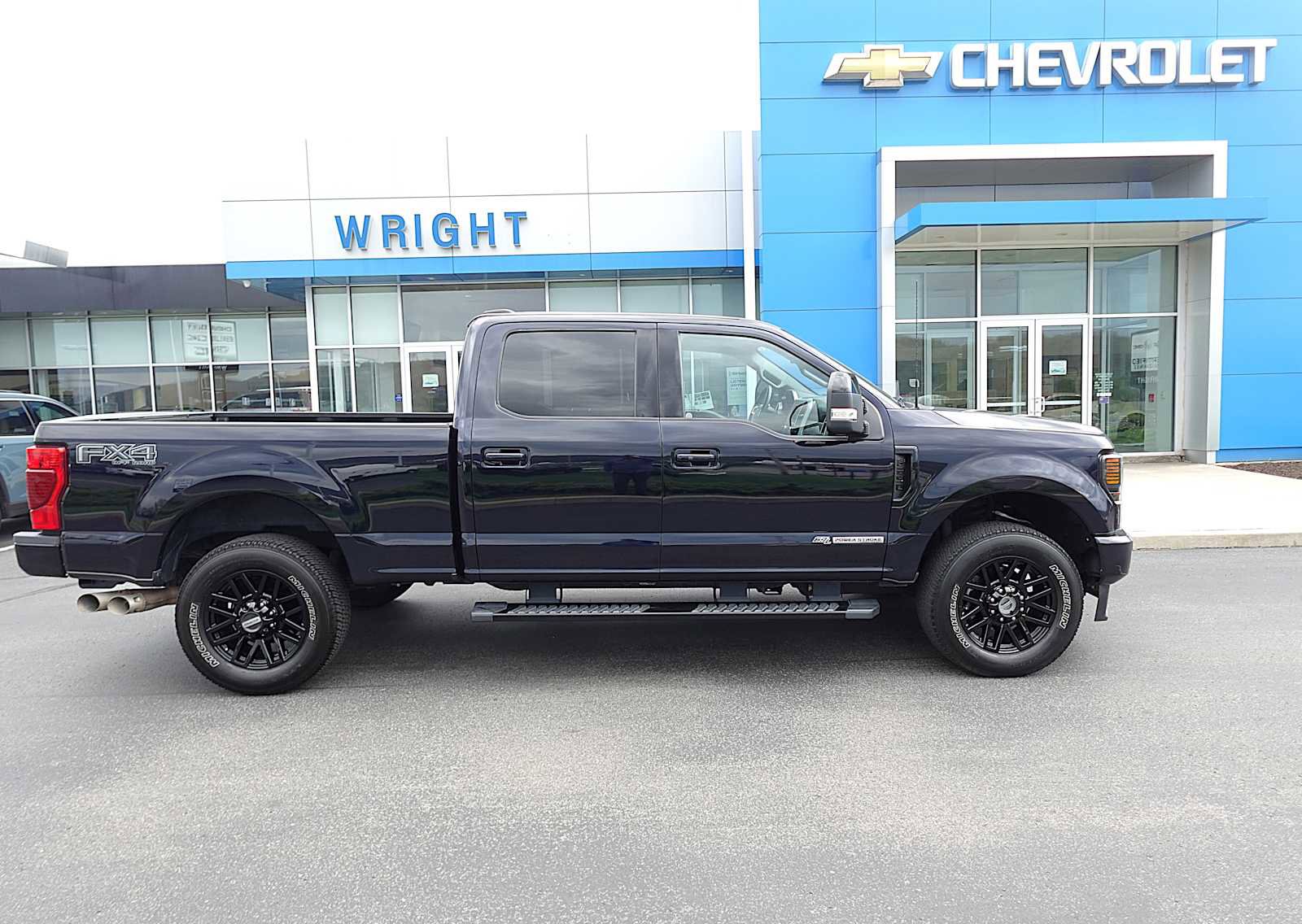 Used 2021 Ford F250 Lariat image 2