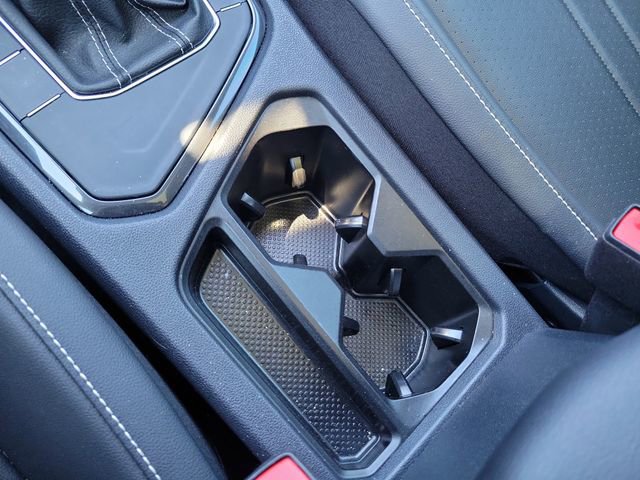 Used 2022 Volkswagen Tiguan SE image 25