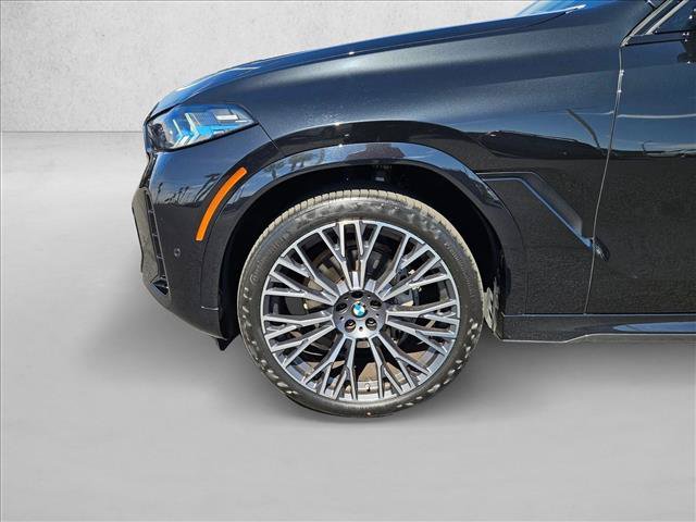 Certified 2024 BMW X6 xDrive40i w/ Premium Package AWD/4WD image 23