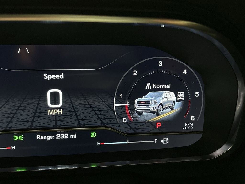 Used 2024 GMC Yukon SLT w/ SLT Luxury Package image 47