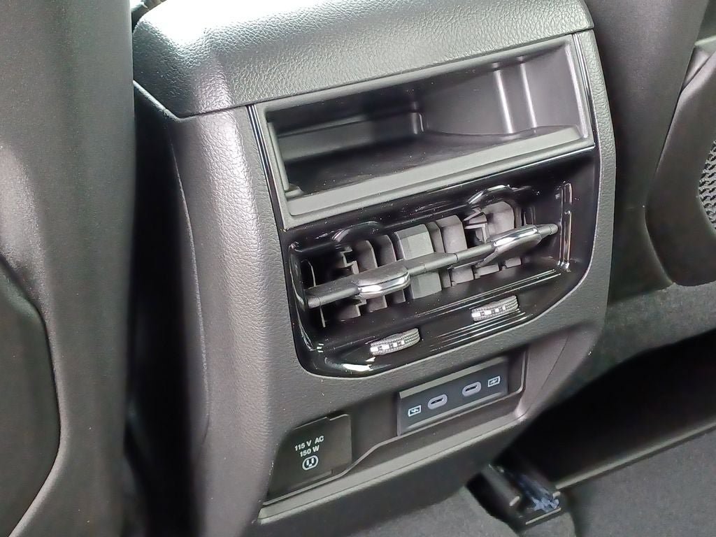 New 2026 Jeep Grand Cherokee Altitude AWD/4WD image 31