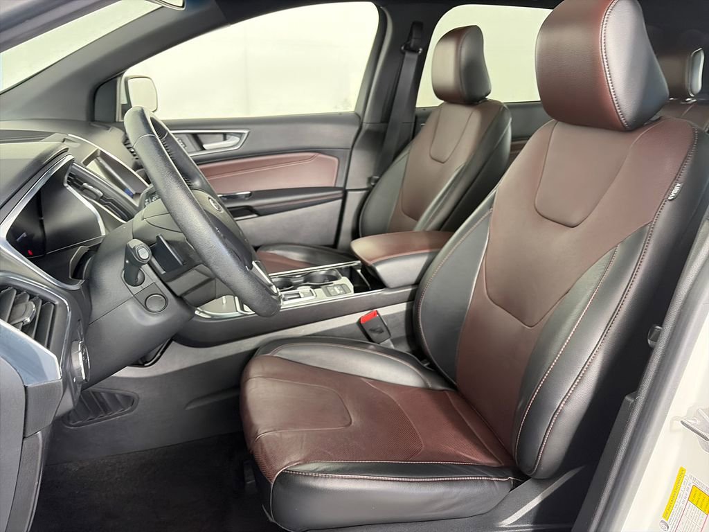 Used 2020 Ford Edge Titanium w/ Equipment Group 301A image 11