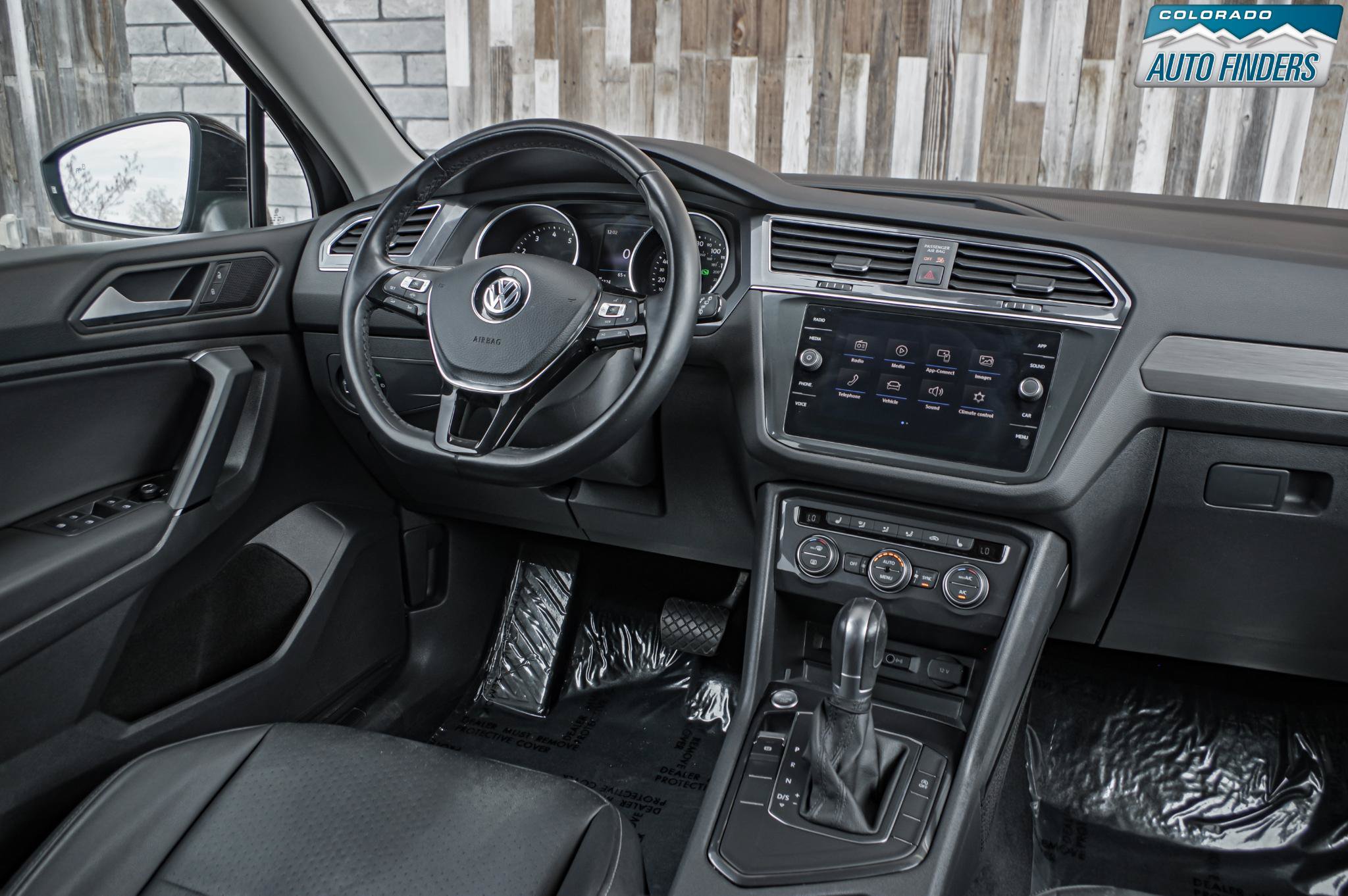 Used 2019 Volkswagen Tiguan SE FWD image 16