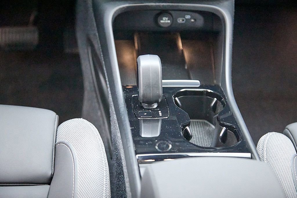 Certified 2023 Volvo XC40 Recharge Ultimate image 29