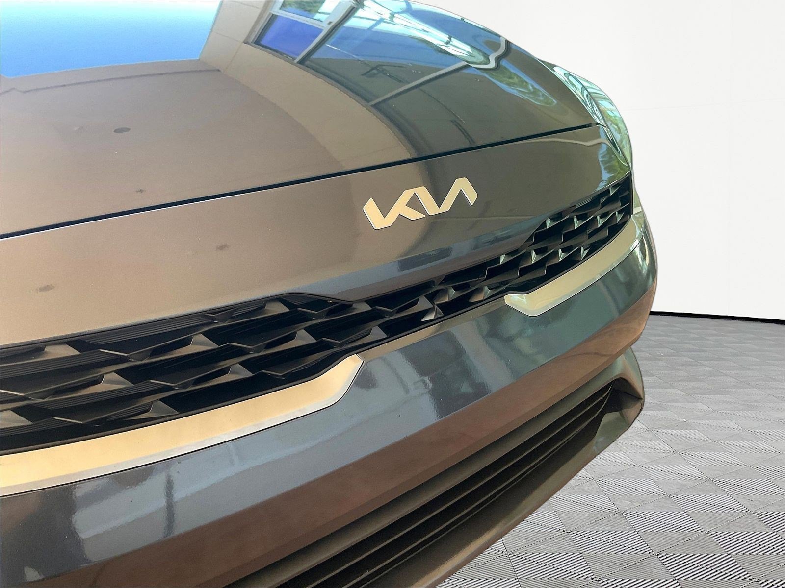 Used 2023 Kia Forte LXS FWD image 28