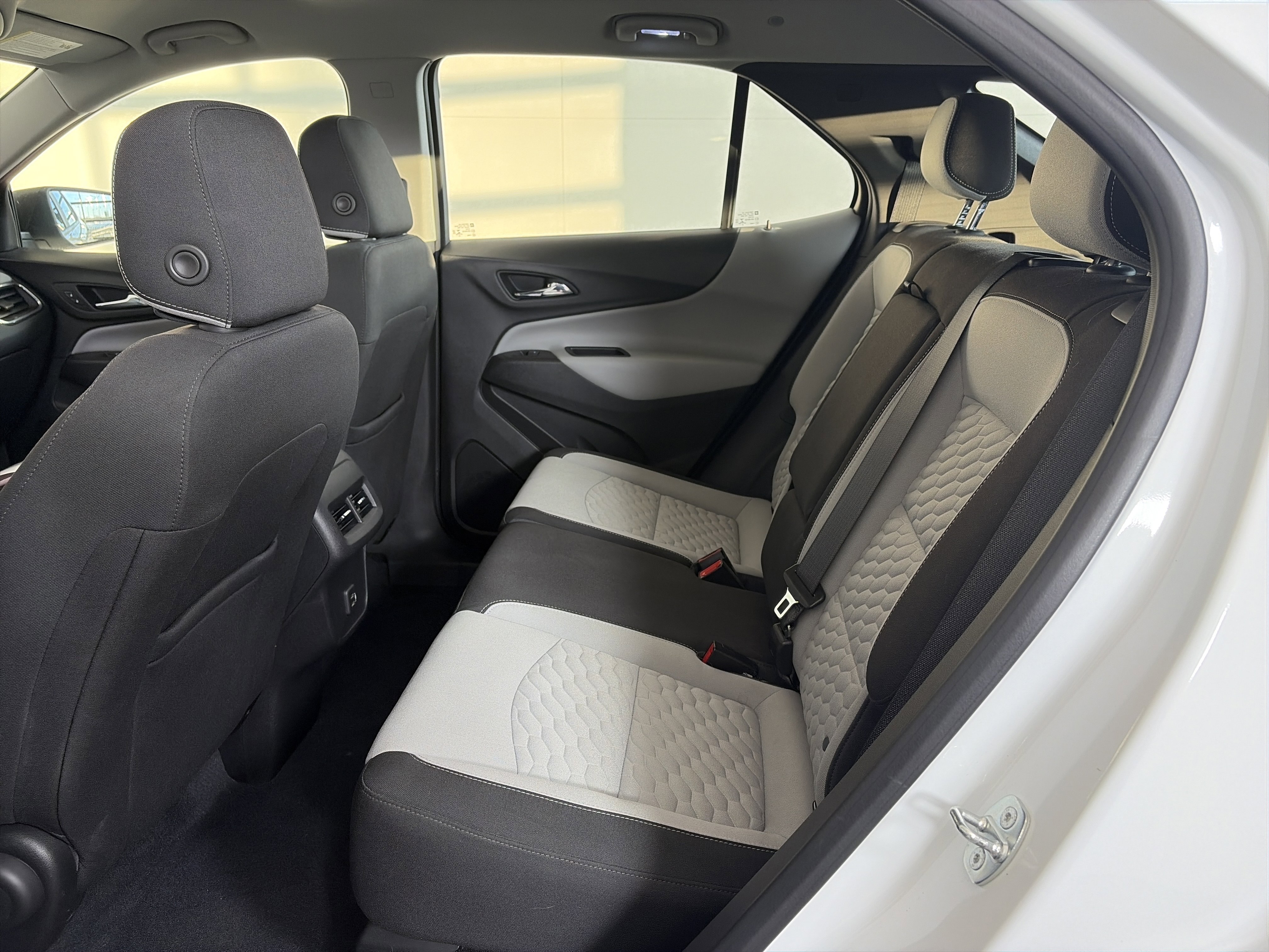 Certified 2021 Chevrolet Equinox LS image 7