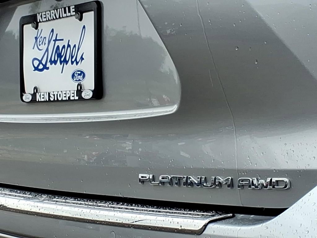 Used 2021 Toyota Highlander Platinum image 10