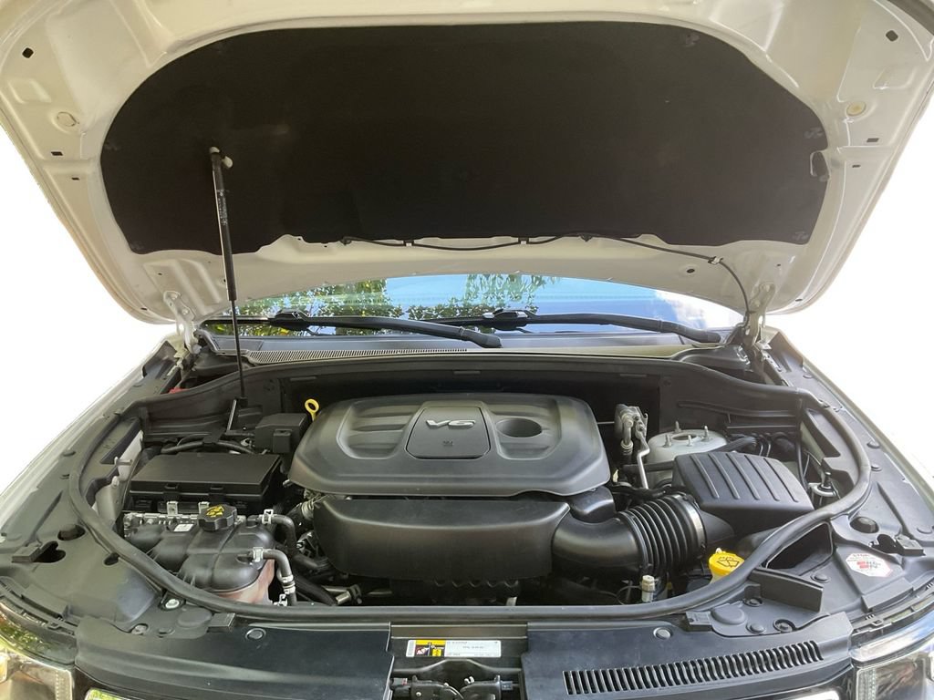 Used 2019 Jeep Grand Cherokee Laredo w/ Laredo X Package AWD/4WD image 14