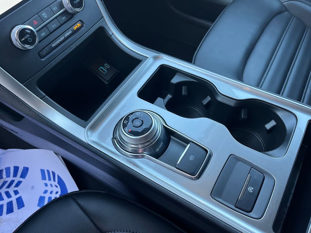 Used 2024 Ford Edge SEL image 25